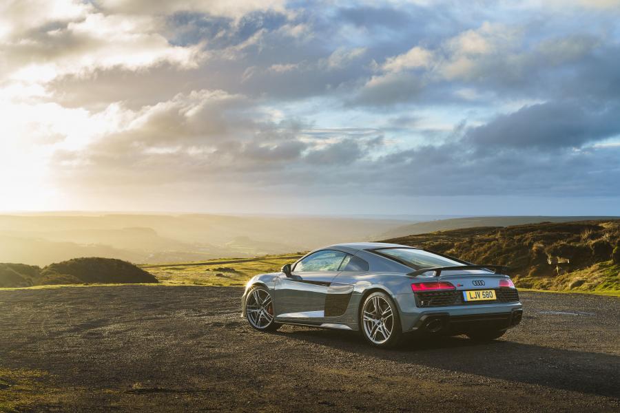  Audi R8 V10 Performance 2019 года  (UK) (фото 8 из 136)